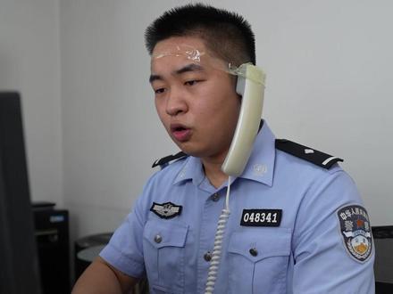 反诈民警的劝阻日常 #全民反诈 #阳光下的守护 #守护的瞬间
