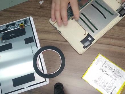 自己动手更换华为平板电池,稍微有点动手能力的都能实现 #维修 #换电池 #数码科技