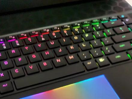 #13代酷睿笔记本电脑 #英特尔创作者激励计划 #外星人x16 #40系显卡 #外星人620m #外星人920k AWCC
灯光调控 宏设置