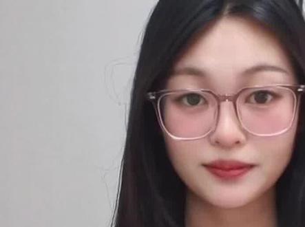 第一次坐飞机你选的哪个座位#坐飞机的流程详细步骤 #坐飞机详细流程 #坐飞机选座 #知识避坑 #第一次坐飞机全流程指南
