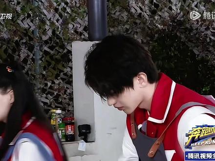 “谈恋爱还是选蔡徐坤好啊~”#蔡徐坤#蔡徐坤奔跑吧