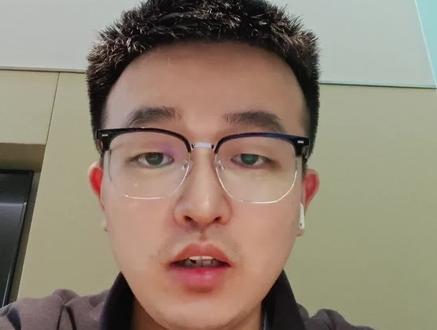 杨幂在微博之夜的两场尴尬