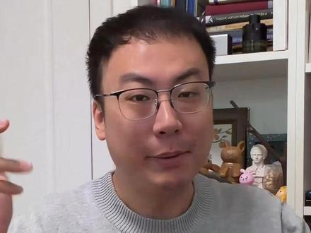 2分钟让老手机秒变AI手机!智谱开源 AutoGLM 智谱开源AutoGLM,2分钟变身私人AI助理,能自动点外卖订票,数据超安全。#智谱 #AI #智能体 #AutoGLM #AI手机