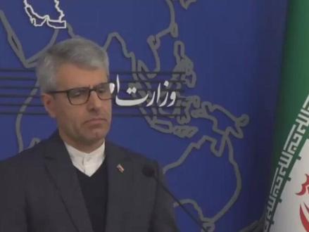 致命软肋!日本能源命脉被掐:伊朗有意允许日本船只通过 近日,中东局势持续升温,伊朗外长官宣允许日本船只通行霍尔木兹海峡。看似是日本的“幸运”,实则揭开了其能源安全的致命短板——霍尔木兹海峡,这条被称为“世界能源咽喉”的航道,正是日本的“命门”,其战略意义远超普通航道,直接决定着日本经济的生死存亡,也暴露了日本能源安全的极度脆弱性。