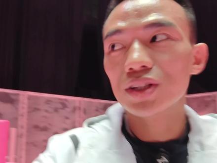 评论区说让我和李景亮pk一下的,是有多希望我英年早逝😂不要用自己的爱好去挑战别人的专业!亮哥威武。#李景亮 #我可以47