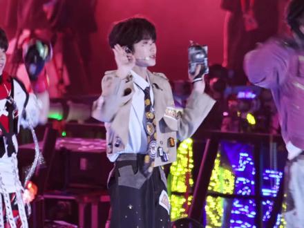 251228《大舌头》 #左奇函 #直拍 #tf家族