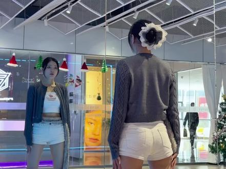 得劲姐妹萌~
#纳斯达克摇 #别怕我伤心dj版 #舞蹈教学 #卡点舞 #韩剧南主摇