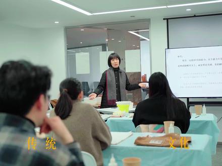 刘向红中国传统寺观壁画技法研学班招生啦~
4月10-12日开班#壁画 #岩彩 #刘向红 #传统文化 #画画