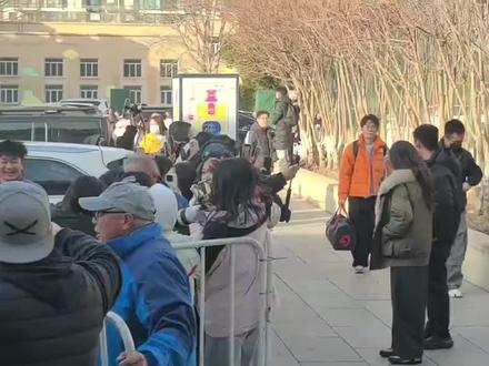 德云社2026封箱演出 明星入场