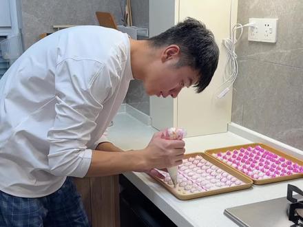 火龙果酸奶双色夹心溶豆实现宝宝溶豆自由酥酥脆脆很爱吃#宝宝零食 #爸爸带娃 #宝宝爱吃