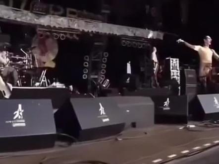 重金属圈传来噩#玛丽莲曼森