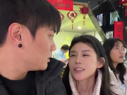 这报复来的太猛烈了… #小钱与怂怂#情侣日常#情侣#飞驰人生3