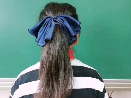 四年级上册美术课《猜猜我是谁》(一)女生马尾辫教学示范讲解#一起学画画 #原创 #教学视频 #绘画过程