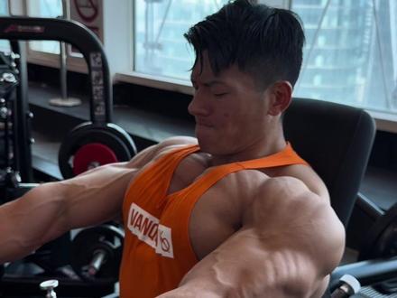 乳清涨价又不想委屈自己的兄弟们真的可以看看这个 #Hot六重蛋白#健身补剂#蛋白粉推荐 #蛋白粉