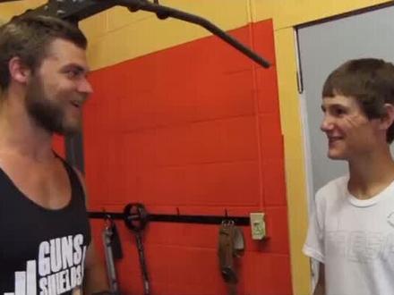 健身会影响身高吗?#青少年 #健身 #运动 #身高 #健美先生