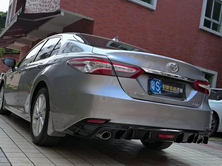 现在凯美瑞豪华版落地价16万多,这个你相信吗?
升级360高清款全景,GR后唇以及前包角,主要还是一些防护的配件
#丰田凯美瑞 #八代凯美瑞 #落地价格参考 #360全景影像