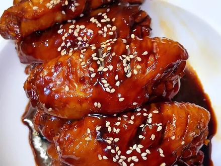 试着复刻公瑾新菜系~达啤啤爆翅,软烂脱骨太好吃了100分,权威#遥想公瑾当年 #达啤啤爆翅 #鸡翅的神仙吃法 #鸡翅的100种做法 #公瑾爆蛋