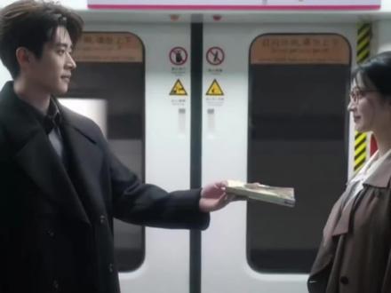 《成何体统》大结局,黑马逆袭成S+,和白鹿新剧对打中,只有王楚然出圈