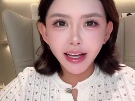 韩安冉跟赵露思聊天啦!赵露思发语音说她俩长得像,看的第一个综艺就是韩安冉的变形记!韩安冉激动追星,宋浩然疯狂直播,这两口子也是好起来了!#韩安冉 #赵露思 #赵露思珠帘玉幕 #宋浩然 #韩安冉赵露思