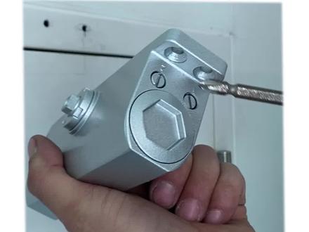 调节钢质门明装闭门器的速度和缓冲(关于闭门器如何选型请看合集【产品系列】第二集)#无尘车间 #钢质门 #洁净室工程 #闭门器 #防火门