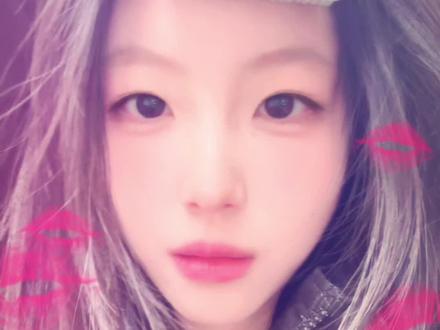 我们都活得有钱一些吧#霸气女生头像