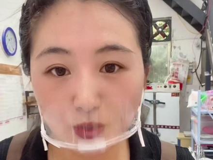 今天你们问的最多的Q弹脆皮牛肉肠的教程来啦! 我只是为了你娃想吃路边淀粉肠的时候能想到我。咱们自己做的健康营养!快来试试吧~#同城好店推荐