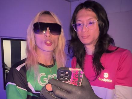 槟城的朋友 😎 midnight Black Penang 见 🤠
17 Jan 2026 不见不散
我们一起唱KTV 和 榴莲 🎤 otakotak首场表演🎵🎛️🎚️ #土嗨 #我爱你爱你像榴莲 #慢摇 #越南鼓 #ktv