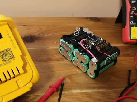 Rudy的手工vlog - 修理德伟20V电池