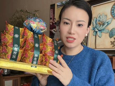 妈在,家就在,妈不在只有隔空的思念。愿小莲花可以承载我的思念。我依然还是可以趴在她身边撒娇的小女孩。