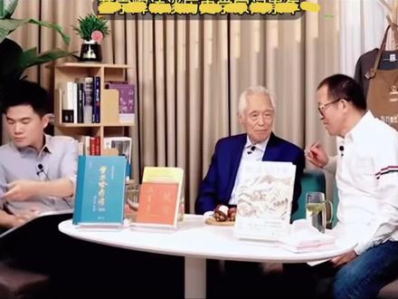 那时候的董宇辉,当时就觉得感觉气氛有点尴尬,现在都懂了