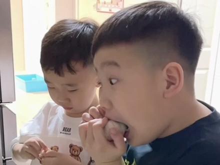 说到点上了嗷、不能白吃人家饭得干点啥~大礼拜也不能闲着.
