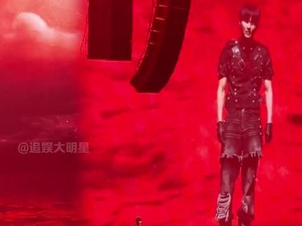 那些演唱会的神级退场,看多少遍都会被震撼!#演唱会 #梁祯元 #黄明昊 #王嘉尔 #袁一琦