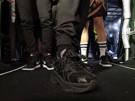 从下往上拉的女性向运镜怎么这么爽。#田柾国