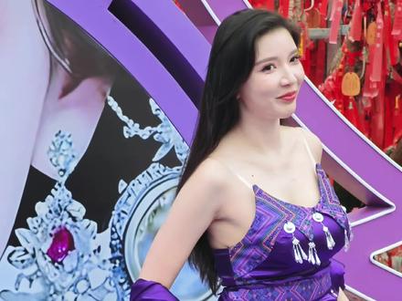 你怎么知道kk战神来南宁方特了,现场太美了!#南宁方特三月三 #kk战神 #粉丝见面会 #椰树kk战神 #椰树kk女神