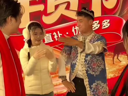 小碗被小林+艾丽双表白!选谁?在线蹲…#三角恋 #吃瓜 #直播录屏分享 #上热门 #小清记录美好生活 @小清(1.23宠粉年货节,新疆驼奶溯源) @马仔哥(河马先生)