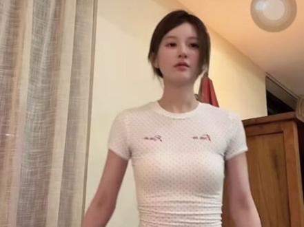 跨年直播抖舞全合集!看这一条就够了 这个萌露儿咋这么棒看两遍就会了,我亲亲亲亲亲亲#赵露思 #赵露思直播 #跨年 #新年快乐