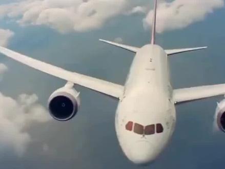 #飞机凌晨在兰州上空盘旋 轰鸣数小时#