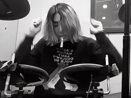 被咖啡的香味叫醒#李圣俊 #loren李圣俊