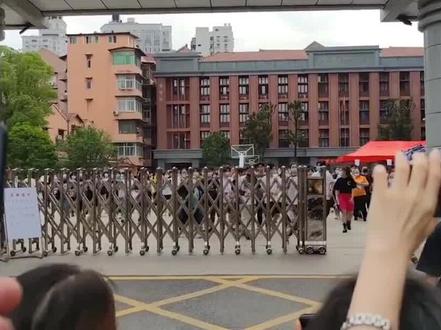 两分钟了解高考阅卷,机器阅卷场面太给力