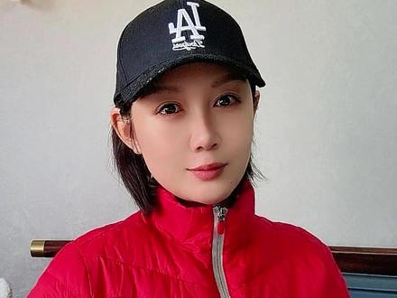 周末三件大事,下周A股怎么走? #A股 #股票 #投资 #金融 #晓琴姐