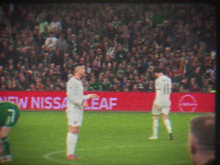 红牌、冲突C罗失控之夜,挪威接近24年世界杯梦! #C罗 #红牌 #肘击 #哈兰德 #抖音精选