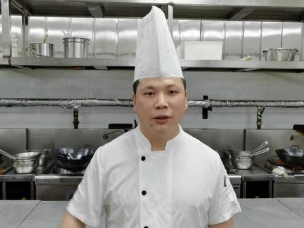 大厨分享:“红烧河豚”的制作全过程,河豚去除毒素有技巧!