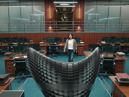 《她的盛焰》马思纯、宁理、袁姗姗 白靓靓背叛冼鹏宇,选择了铂司,白靓靓去精神病院寻求帮助#她的盛焰#她的盛焰值得反复细品