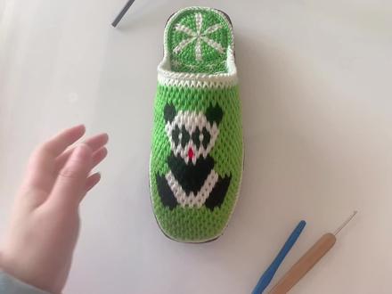 熊猫拖鞋教程1鞋垫花 #手工diy #钩针编织 #毛线钩织 #钩针编织教程 #钩针教程 #拖鞋教程 #钩鞋教程 #钩针钩拖鞋教程 #做手工我是认真的 #diy
