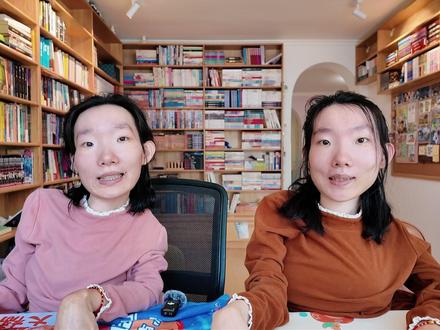 书房改造:被喜欢的一切包围,太治愈啦 #桌面改造 #书房改造 #明日方舟 #谷子收纳 #照片墙