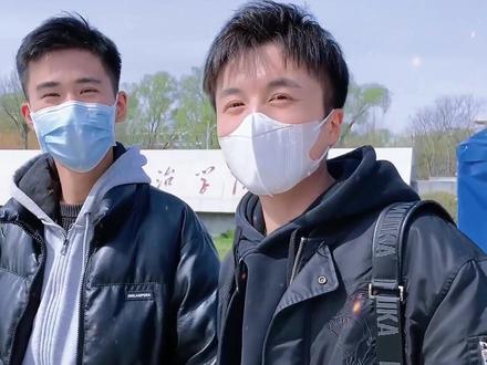 等一切都好起来了,我们就可以见面了~ #我们见面吧 #记得戴口罩 #封校的当代大学生