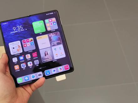 这差距看得我好尴尬!华为Mate X3和iPhone14Pro Max你选谁? #华为matex3折叠屏 #华为matex3发布 #华为matex3 #数码科技 #手机测评华为 #苹果14promax #苹果手机 #iphone14promax #华为加油 #华为p60系列正式发布