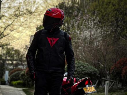 赛600改装R1后尾总成 装车视频 #赛600 #赛600改装r1后座总成