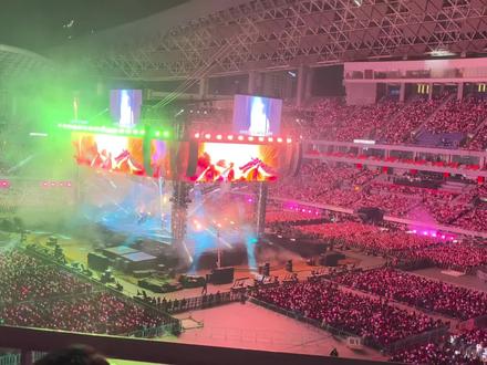 #薛之谦万兽之王 参考一下华晨宇四面台的视野#薛之谦