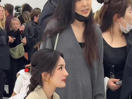 杨幂这个发型好好看呀,四个步骤搞定它#发型教程#编发教程 #简单好看发型 #盘发